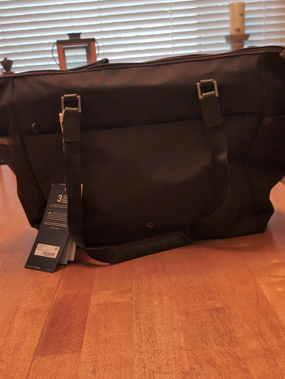 Samsonite Silhouette 17 Carry-All Tote Bag Black 139029-1041 NWT/NWOT